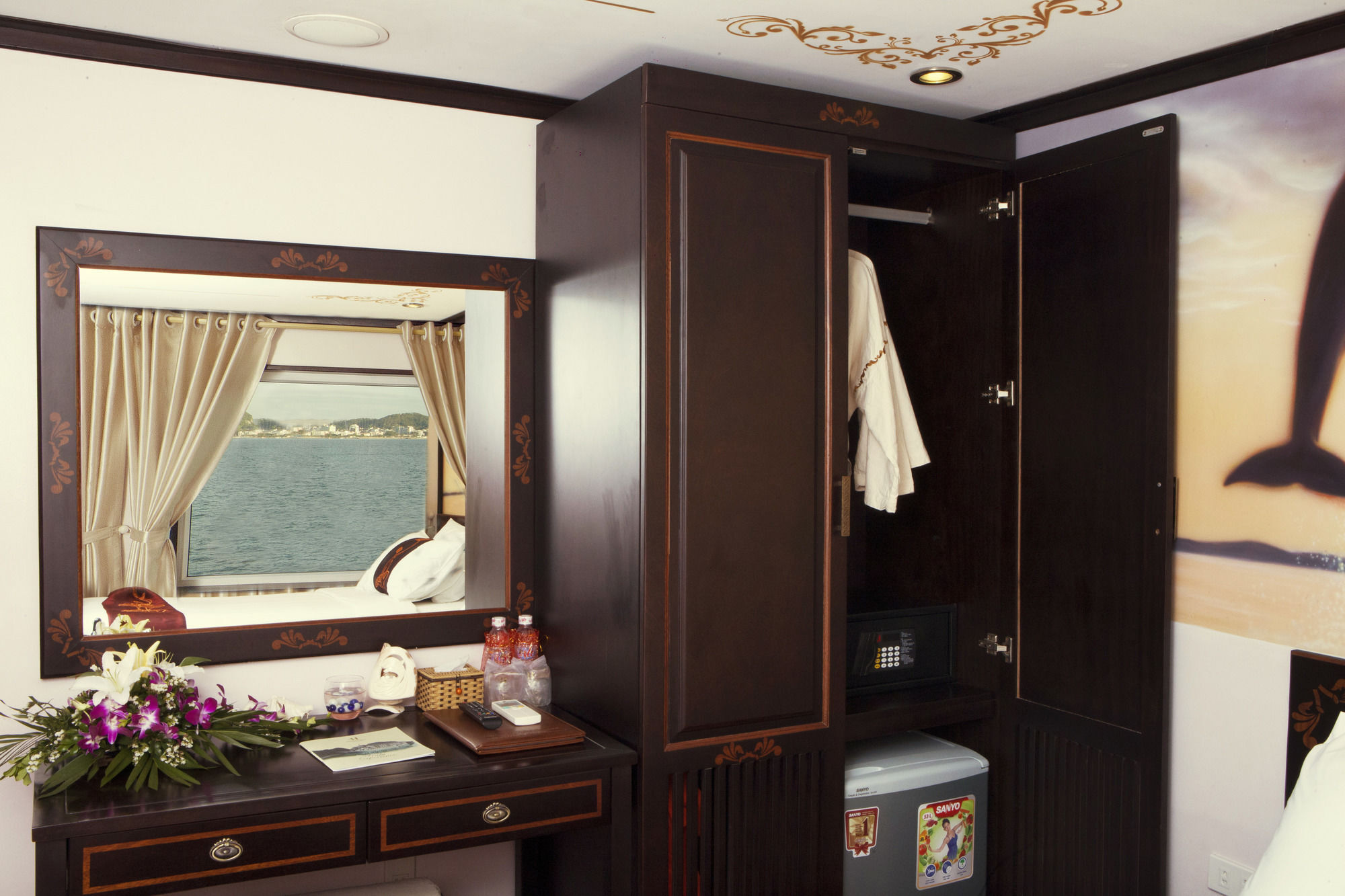 Huong Hai Sealife Cruise Ha Long Eksteriør billede
